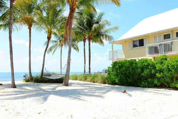 Photo Shows Beach Hammock Side Another House Seen — Stock Photo, Image