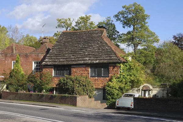Mattone Mattonelle Cottage Nel Villaggio Chiddingfold Surrey Inghilterra — Foto Stock