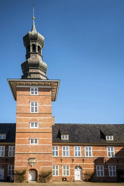 Ein Teil Des Schlosses Husum Mit Blauem Himmel Einem Sonnigen — Stockfoto