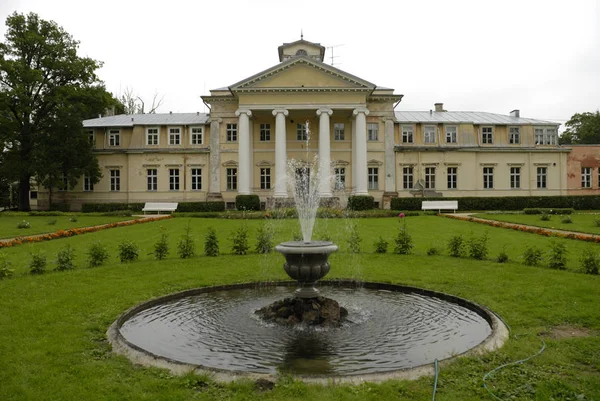 Nowy Zamek Krimuldzie Siguldzie Łotwie — Zdjęcie stockowe