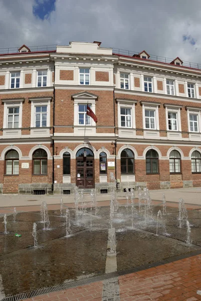 Fontän Vid Rose Square Cesis Latvia — Stockfoto