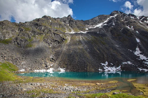 Альпийское Озеро Подножия Горы — стоковое фото