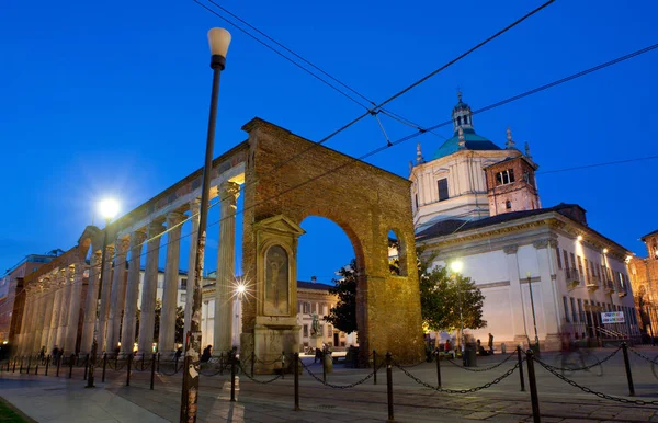 Zobrazení Sloupců Baziliky San Lorenzo Miláně Itálie — Stock fotografie