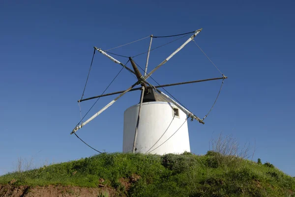 Vue Panoramique Paysage Avec Bâtiment Moulin Vent — Photo