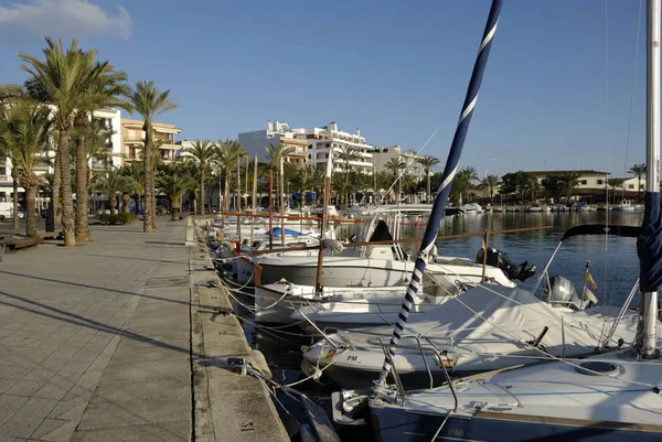 Promenade Hafen Von Port Alcudia Mallorca Spanien — Stockfoto