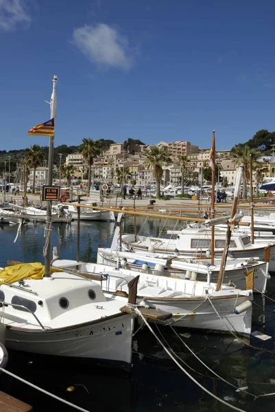 Σκάφη Στο Λιμάνι Του Port Soller Mallorca Spain — Φωτογραφία Αρχείου