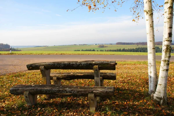 Träbord Och Bänkar Gata Eifel — Stockfoto