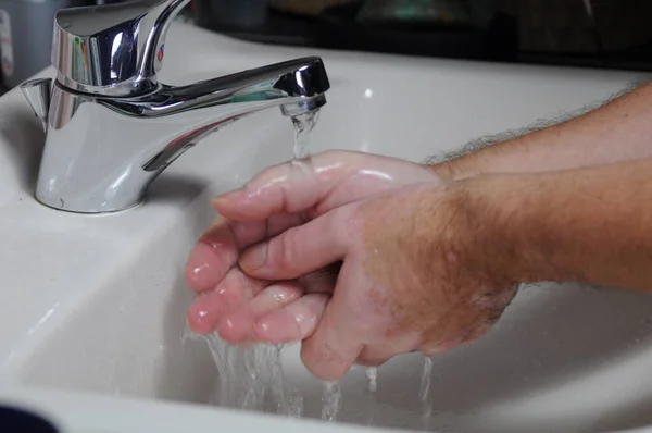 Washing Faucet Sponge — Stock Photo, Image