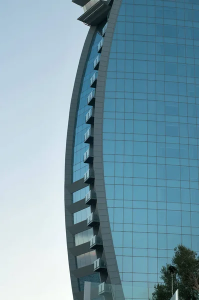 Красивое Современное Здание Закате Голубое Небо — стоковое фото