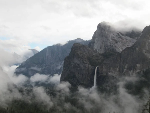Vue Panoramique Sur Paysage Majestueux Avec Cascade — Photo