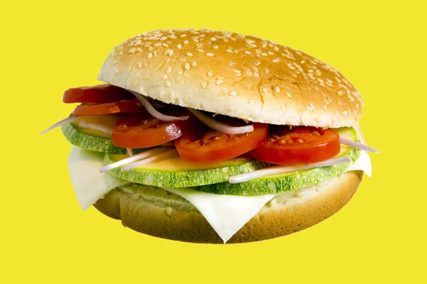Veggie Burger Cuketou Rajčaty Cibulí Sýrem — Stock fotografie