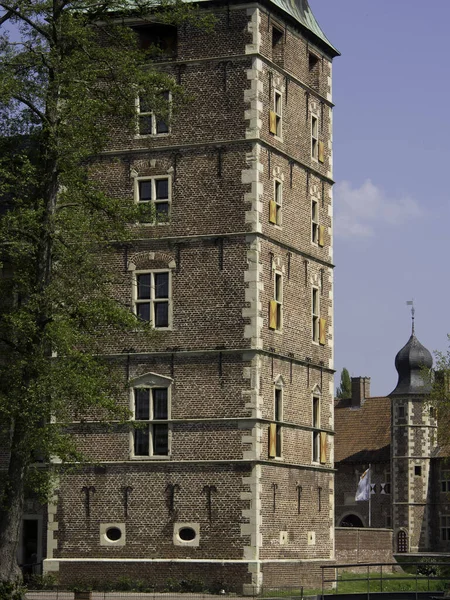 Raesfeld Castle Tower Flag — стокове фото