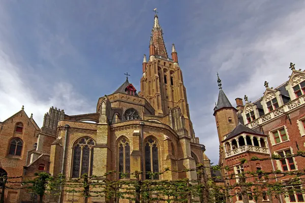 Onze Lieve Vrouwekerk Bruges — Foto Stock