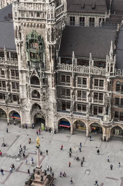 Vue Aérienne Des Touristes Marchant Long Des Tours Cathédrale Munich — Photo