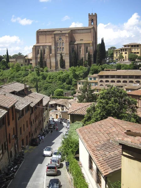 Vista Panoramica Dell Architettura Della Chiesa Cristiana — Foto Stock