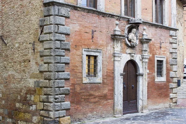 意大利托斯卡纳蒙特普尔西亚诺老建筑 — 图库照片