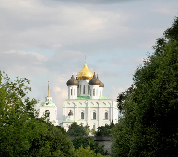 Троїцький Собор Псковського Кремля — стокове фото