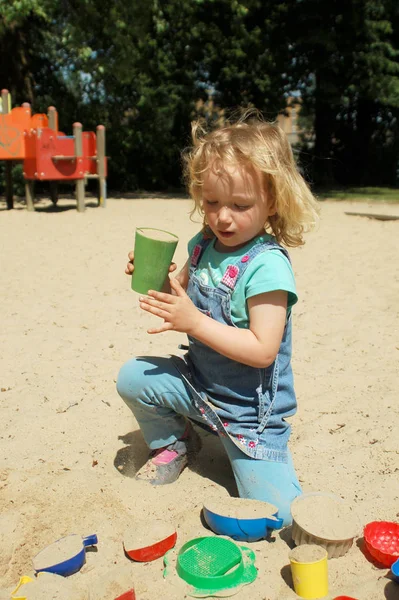 Spielen Sandkasten — Stockfoto