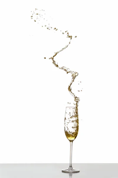 Spruzzi Champagne Vetro Isolato Bianco — Foto Stock