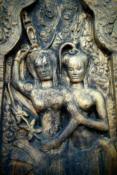 カンボジアのアンコールワットにある古代の仏像 — ストック写真