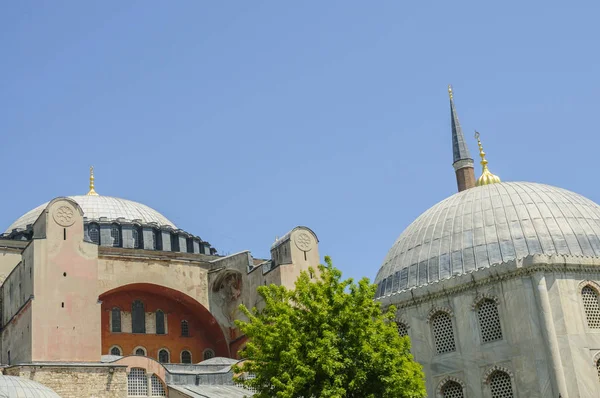 Szenischer Blick Auf Die Christliche Kirchenarchitektur — Stockfoto