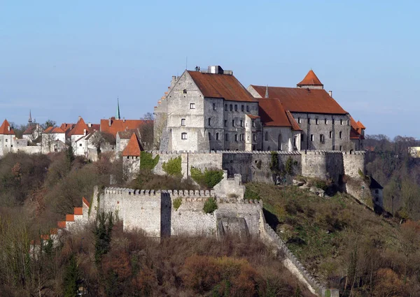 壮大な中世の城建築の景観 — ストック写真