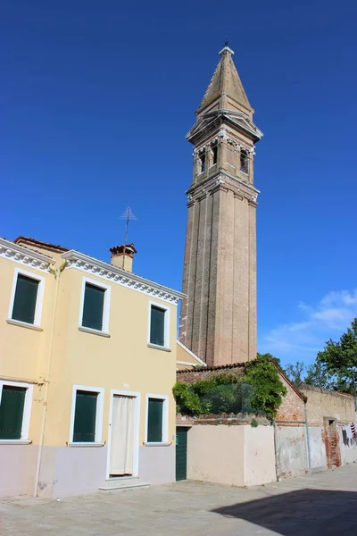 Torre Pendente Nel Centro Storico Burano — Foto Stock