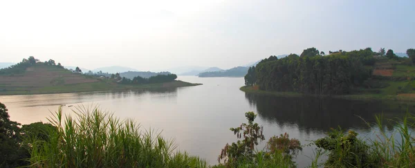 Uma Vista Panorâmica Lago Bunyoni Uganda Ilha Itambira — Fotografia de Stock