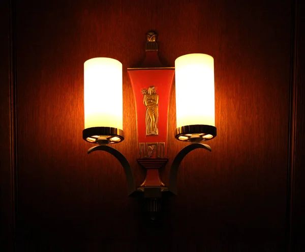 Vintage Wall Sconce Darkened Room Sculpture — Stock Photo, Image