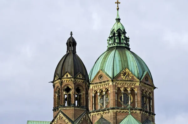 Die Lukas Kirche München Mit Detailaufnahmen — Stockfoto