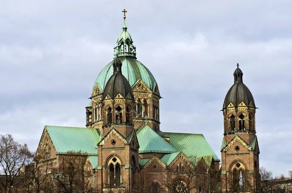 Lukas Kyrka München Med Detaljbilder — Stockfoto