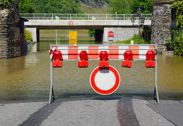 Vägen Stängd Grund Översvämningar — Stockfoto