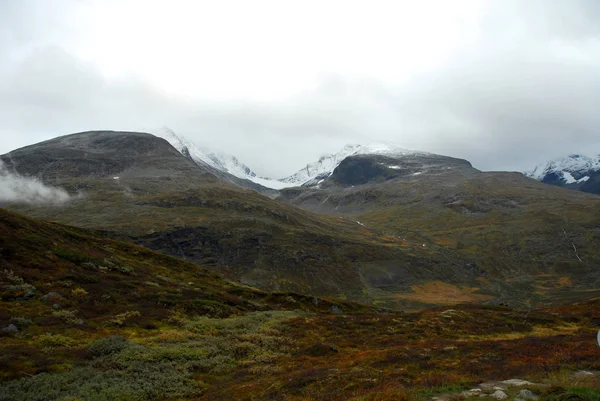 ノルウェーのソグネフィヨルド 美しい山々 — ストック写真