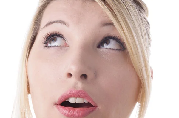 Jovem Mulher Atraente Revira Olhos Isolado Contra Fundo Branco Close — Fotografia de Stock