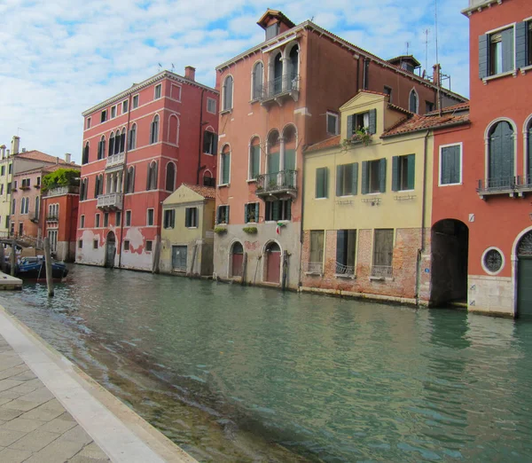 Viajando Pelos Canais Venezianos Outono — Fotografia de Stock