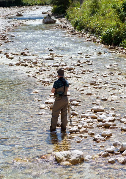 Foto Pescador Río Soca Eslovenia —  Fotos de Stock