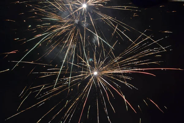 Πυροτεχνήματα Καρναβάλι Στο Νυχτερινό Ουρανό Γιορτή — Φωτογραφία Αρχείου