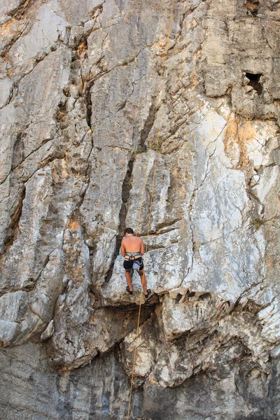 Young Climber Sistiana Rock Trieste — Stock Photo, Image