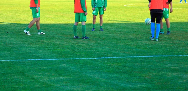 Hombres Jóvenes Durante Partido Fútbol — Foto de Stock