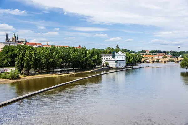 Malebný Pohled Krásnou Historickou Architekturu Krajiny — Stock fotografie