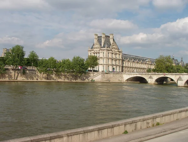 Řeka Seina Louvre Paříži Francie — Stock fotografie