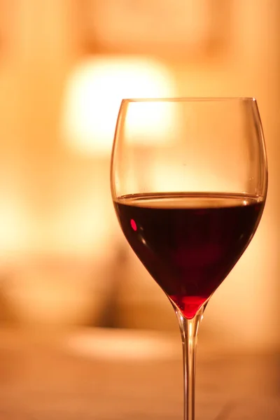Ποτήρι Κόκκινου Κρασιού Βραδινό Εστιατόριο — Φωτογραφία Αρχείου