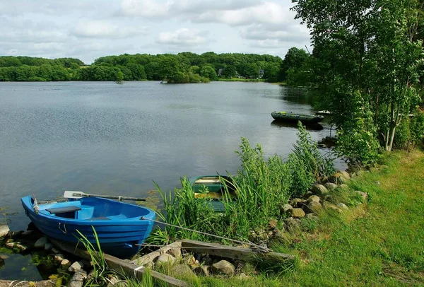 Vista Bela Paisagem Com Lago — Fotografia de Stock