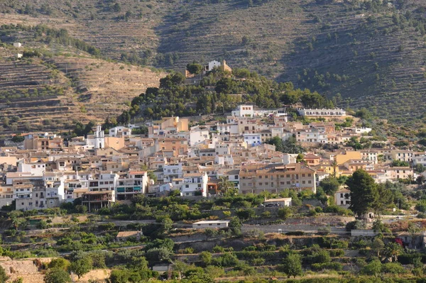 隐藏在山中的村庄 西班牙 — 图库照片