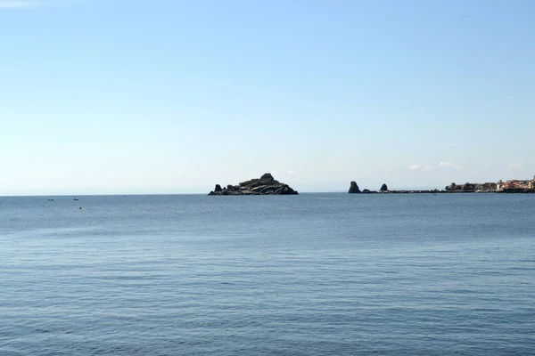 Skalnaté Pobřeží Sicílie Catania — Stock fotografie