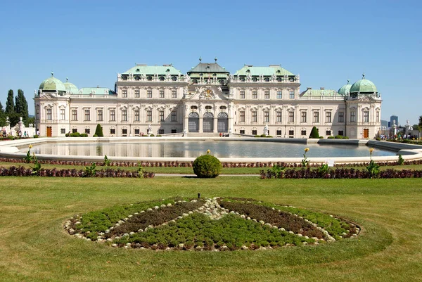 Дворец Бельведер Вене — стоковое фото