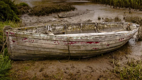 Oude Rottende Roeiboot Bij Brancaster Norfolk England — Stockfoto