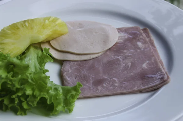 Ham Fruit Vegetable White Plate — Stock Photo, Image