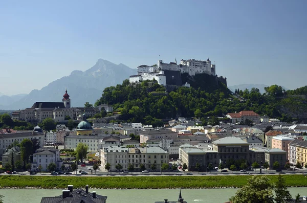 Château Hohensalzburg Sur Salzbourg Avec Salzach — Photo