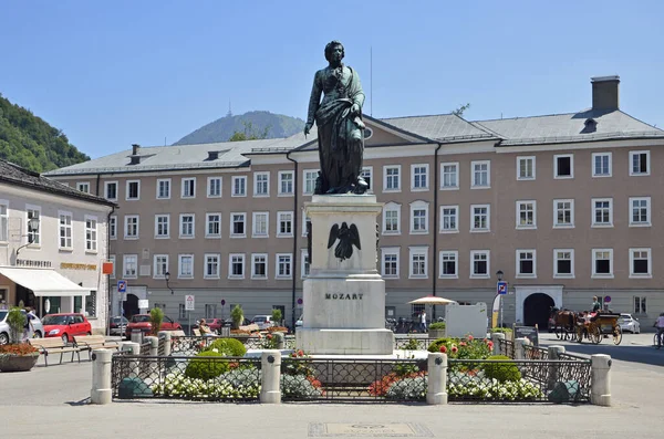 Monumento Mozart Mozartplatz Salisburgo — Foto Stock